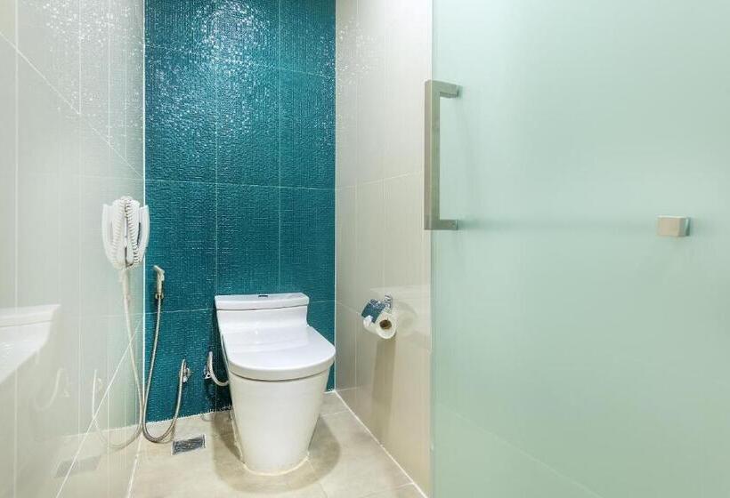 استودیو استاندارد با چشم‌انداز استخر, Plaai Prime Hotel Rayong Sha Extra Plus