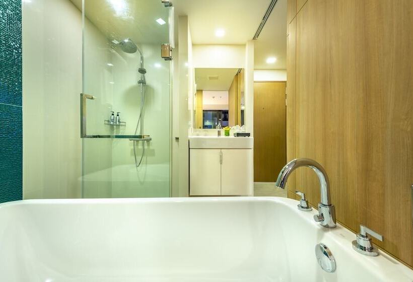 استودیو استاندارد با چشم‌انداز استخر, Plaai Prime Hotel Rayong Sha Extra Plus