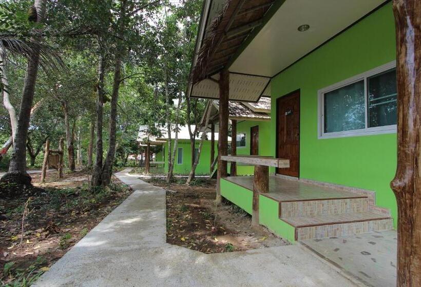 Семейное Бунгало, Koh Phayam Greentawan Resort