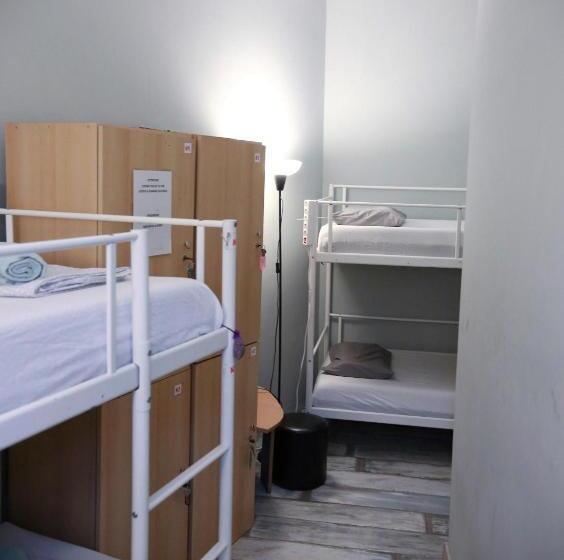 이코노미 룸, Habitat Hostel