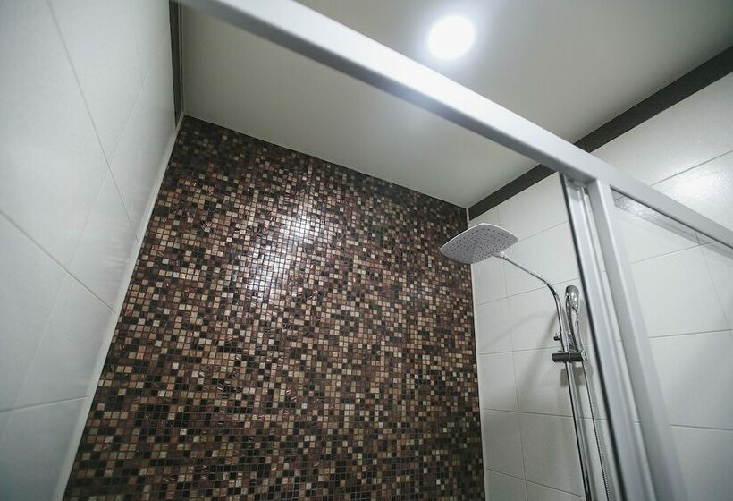 Номер Стандарт, Kavkazskaya Plennitsa