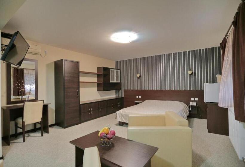 سوییت, Motel Knez