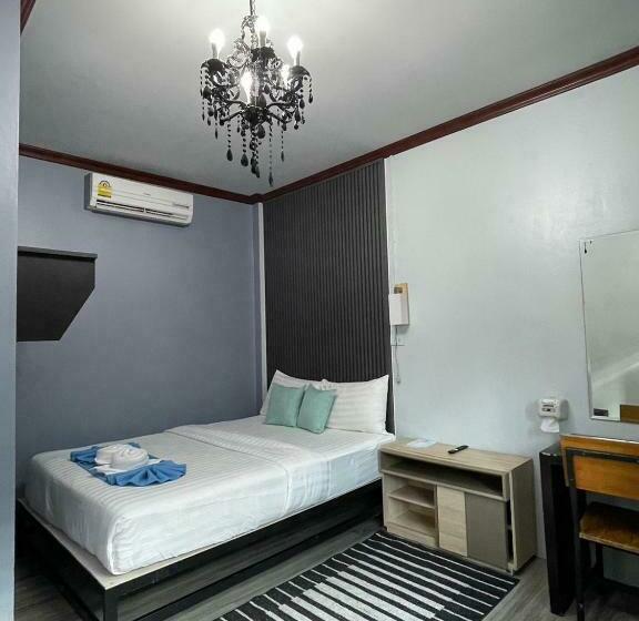Номер Deluxe, Paksina