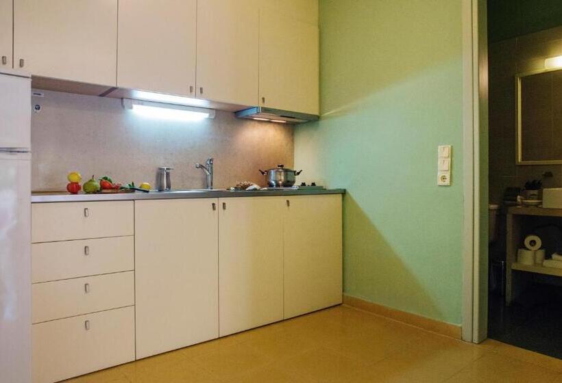 Семейные Апартаменты, Nereids Apartments