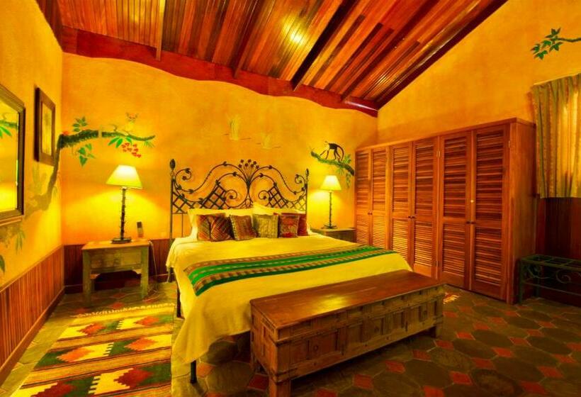 Полулюкс, La Mansion Inn Arenal