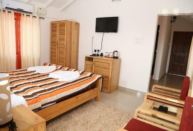 Апартаменты 2 Спальни с Балконом, Villa Baywalk Goa