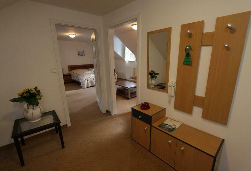园景标准四人间, Spa & Wellness Hotel Harmonie