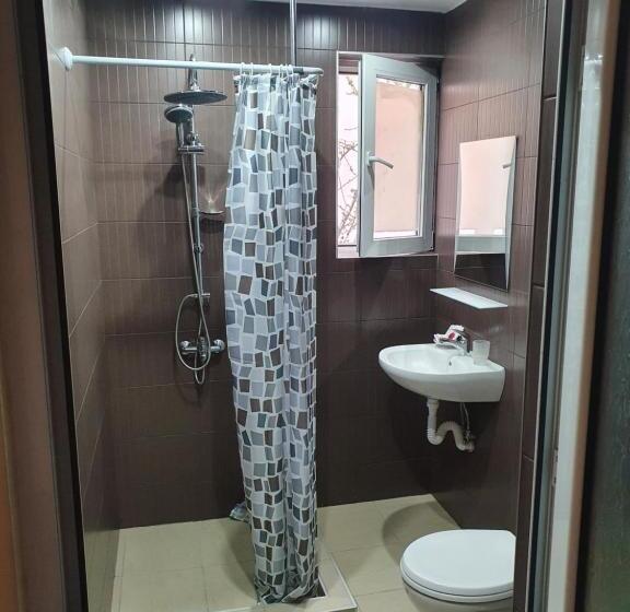 标准三人间, Family Hotel Lazuren Briag