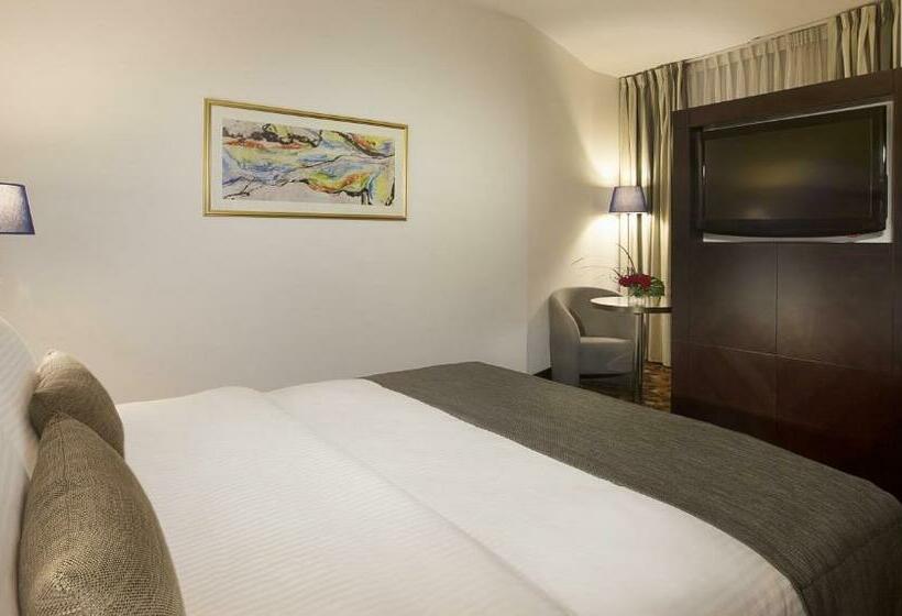 اتاق استاندارد با تخت بزرگ, Babylon Rotana