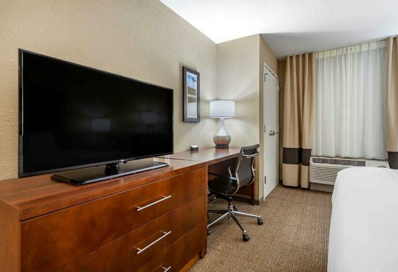 Стандартный Номер Кровать Кинг, Comfort Inn & Suites Sidney I 80