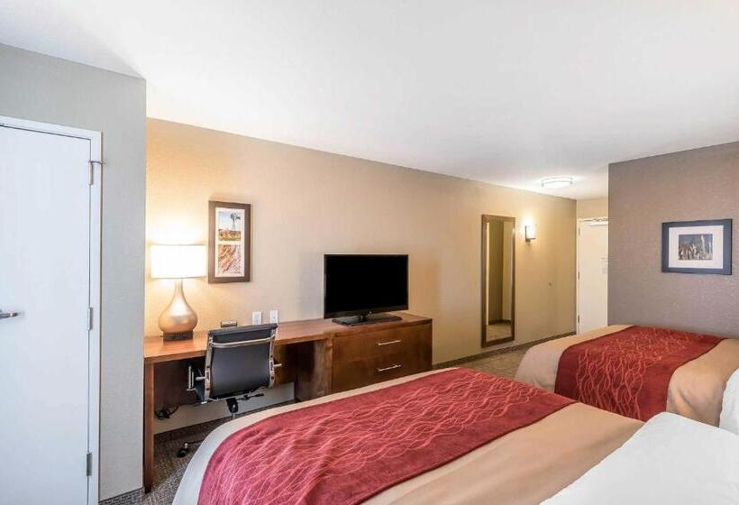 Номер Стандарт Адаптированный для Инвалидов, Comfort Inn & Suites Sidney I 80