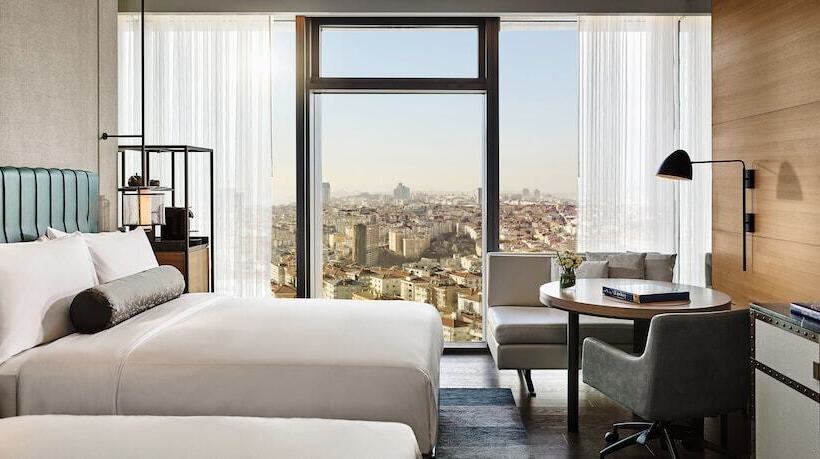 Business Room, Fairmont Quasar Istanbul