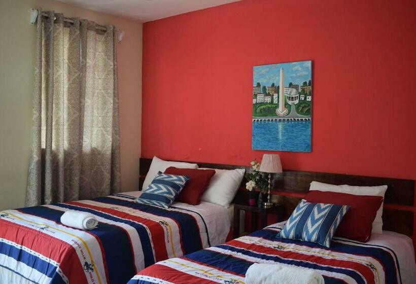 חדר סטנדרט עם מרפסת, Mansion Giahn Bed & Breakfast