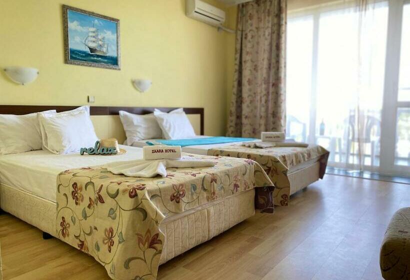 Quarto Estandar com Sacada, Zaara