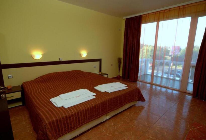 Apartamento 1 Dormitório com Sacada, Zaara