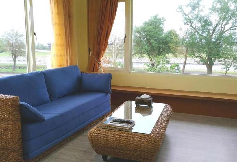 اتاق لوکس خانوادگی, Annongriver B&b