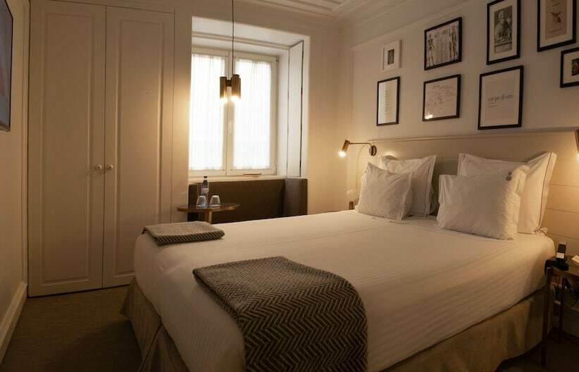 Quarto Basic, Lisboa Pessoa