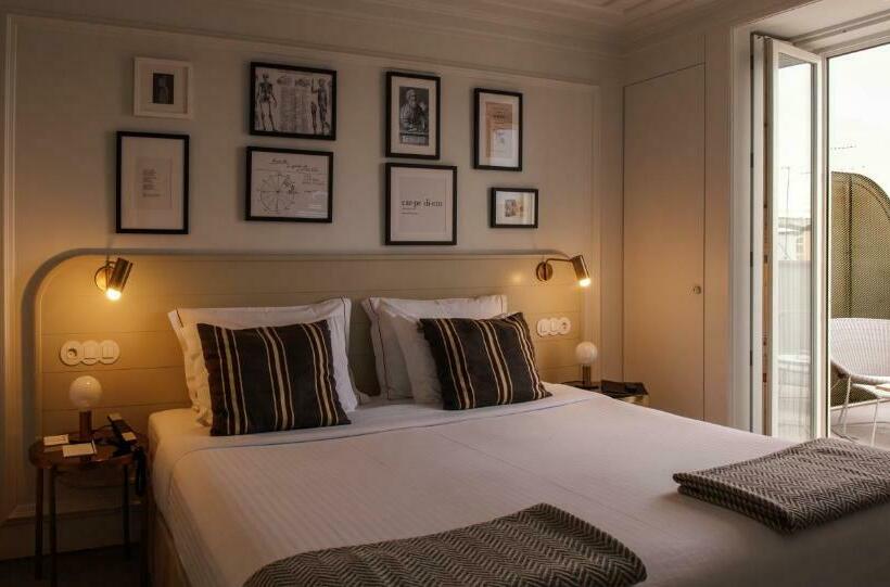Quarto Standard com Vistas, Lisboa Pessoa