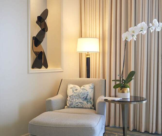 장애인용 디럭스룸, Waldorf Astoria Beverly Hills