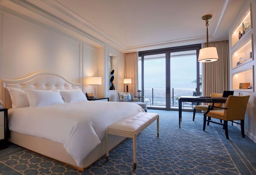 Superior Room with Terrace, Waldorf Astoria Beverly Hills