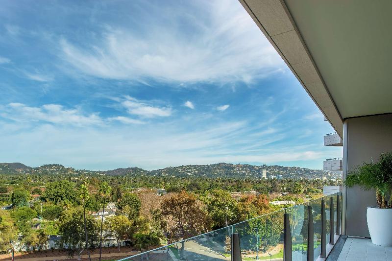 سوییت سوپریور, Waldorf Astoria Beverly Hills