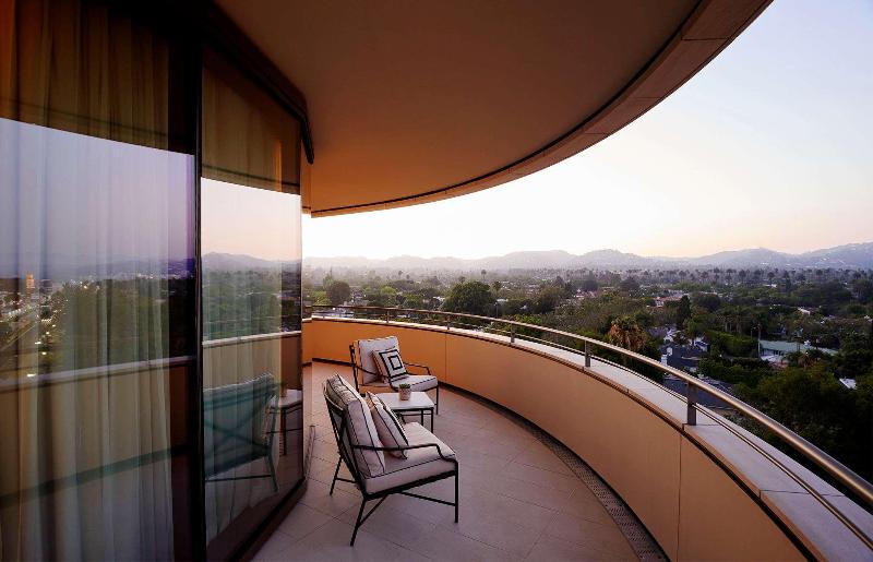 سوئیت با چشم‌انداز, Waldorf Astoria Beverly Hills