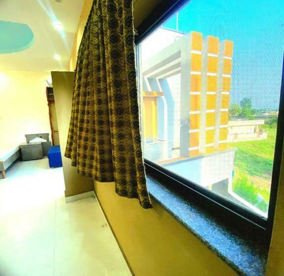 سوئیت پرزیدنت, Lexus Grand Hotel, Islamabad