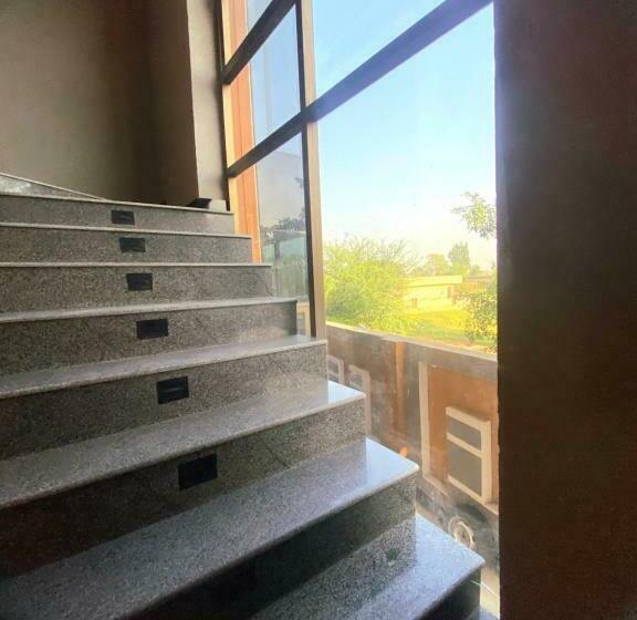 سوئیت پرزیدنت, Lexus Grand Hotel, Islamabad