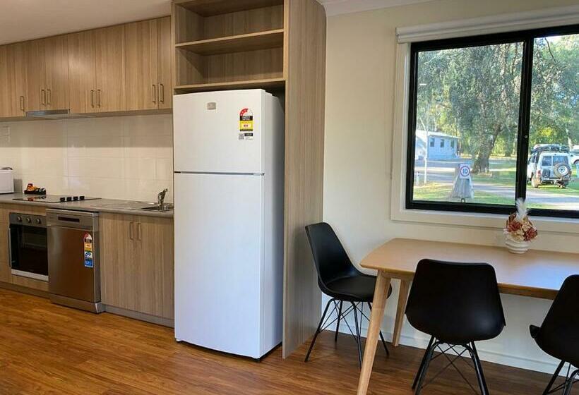 패밀리 스위트, Wedderburn Caravan Park