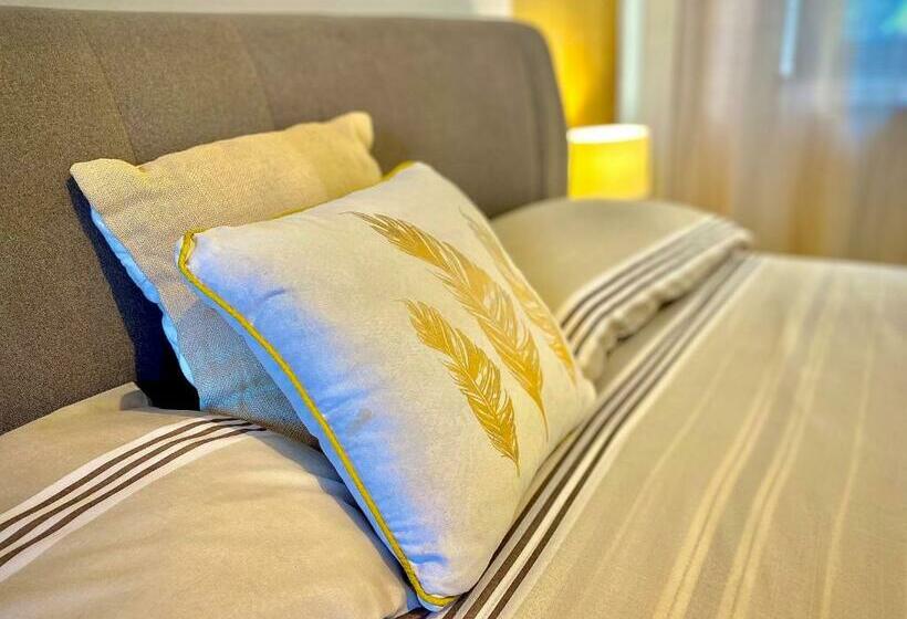 اتاق لوکس سه تخته, Golden Suite Marta Malpensa Milano Laghi