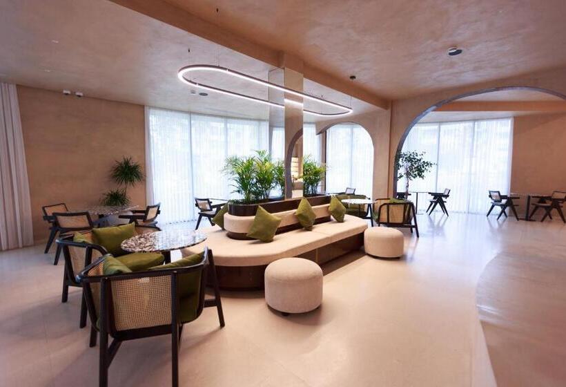 家庭间, Flower Hotels & Resorts