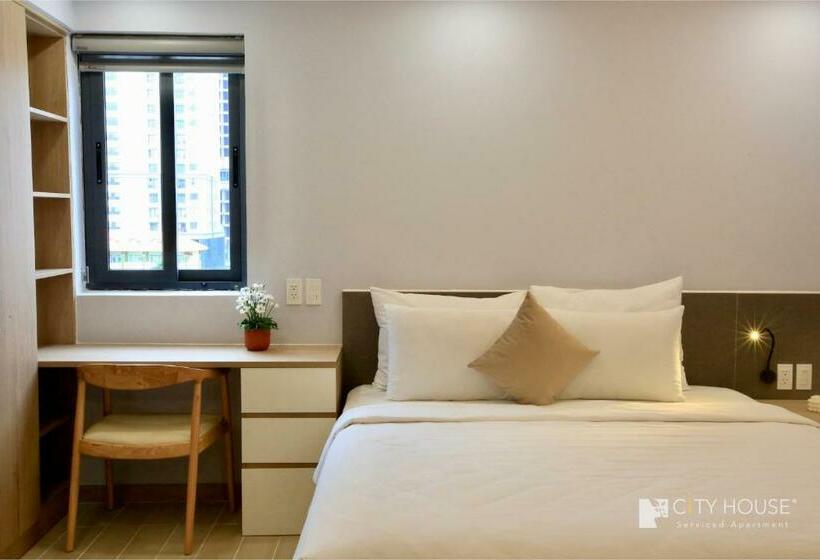 استودیوی سوپریور, Cityhouse   Lighthouse Sg