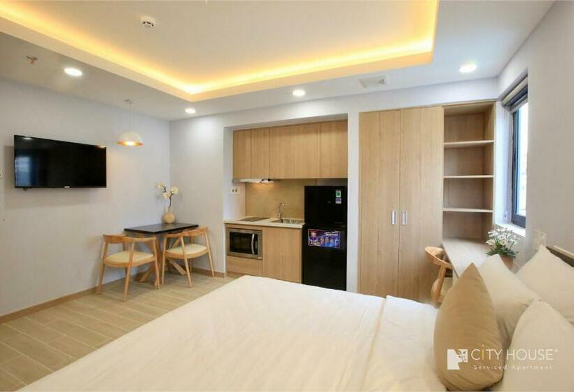 استودیوی سوپریور, Cityhouse   Lighthouse Sg