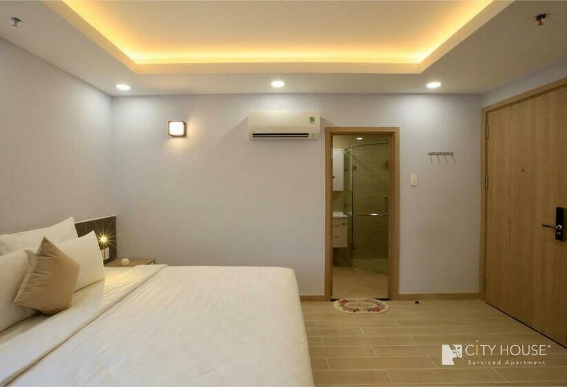استودیوی سوپریور, Cityhouse   Lighthouse Sg