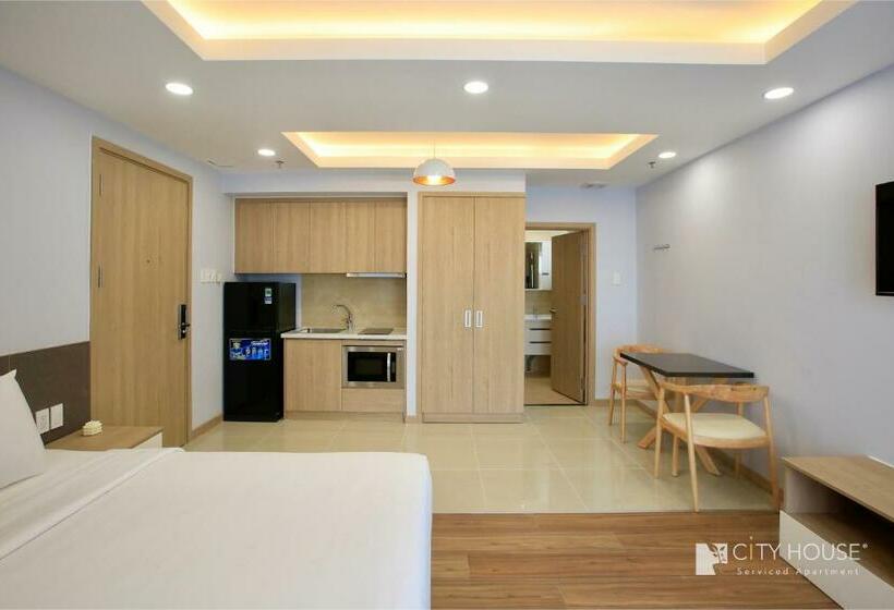استودیوی لوکس, Cityhouse   Lighthouse Sg