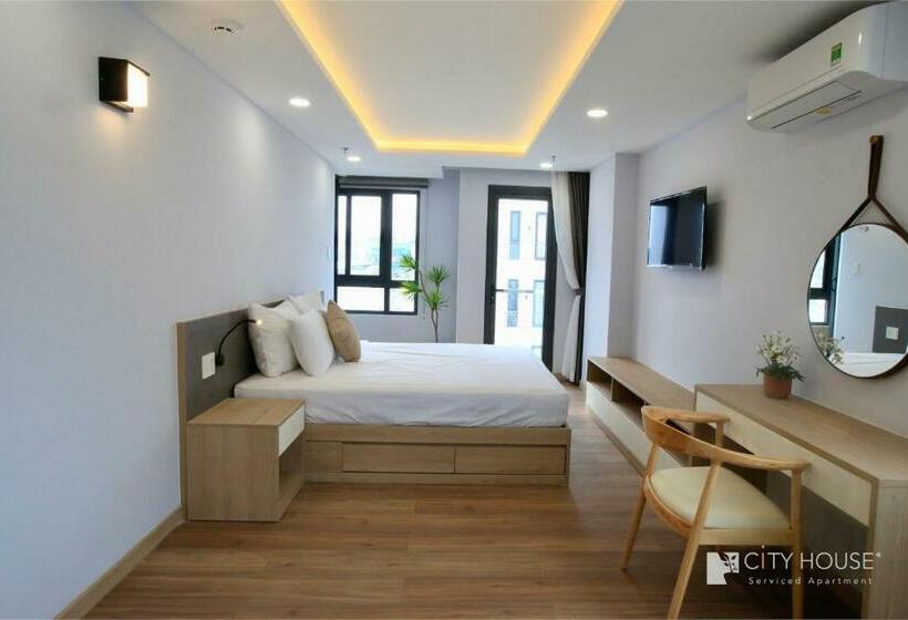 استودیوی لوکس, Cityhouse   Lighthouse Sg