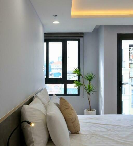 استودیوی لوکس, Cityhouse   Lighthouse Sg