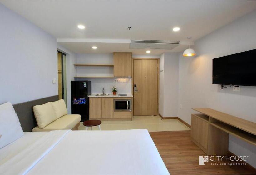 استودیوی لوکس, Cityhouse   Lighthouse Sg