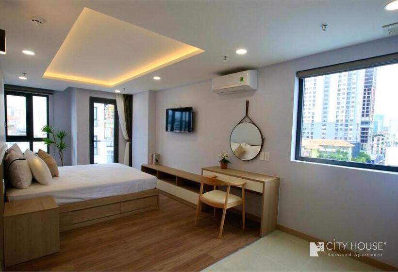 استودیوی لوکس, Cityhouse   Lighthouse Sg