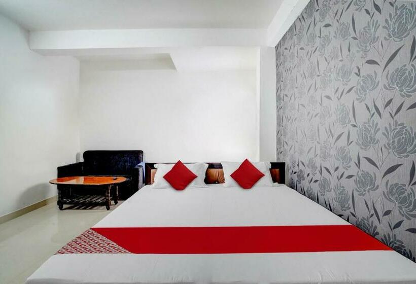 Трехместный Номер Классика, Flagship Youth Hotel & Banquet Hall