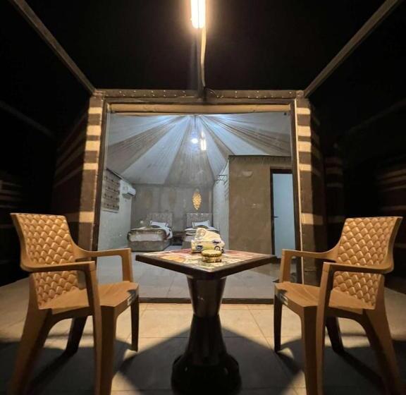 اتاق لوکس چهار تخته, Sky Light Wadi Rum