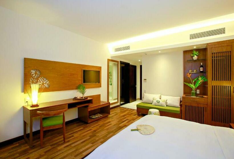 اتاق سوپریور با چشم‌انداز شهر, Lasenta Boutique Hotel Hoian