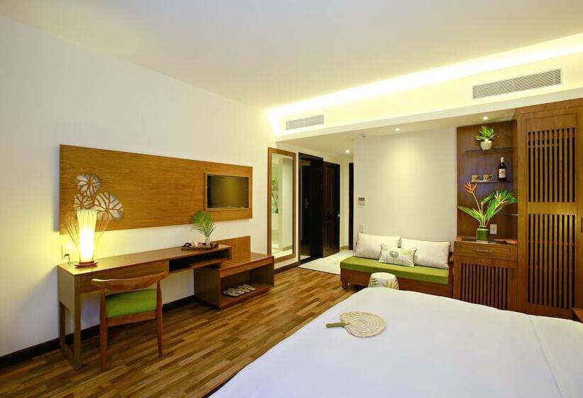 اتاق لوکس با چشم‌انداز شهر, Lasenta Boutique Hotel Hoian