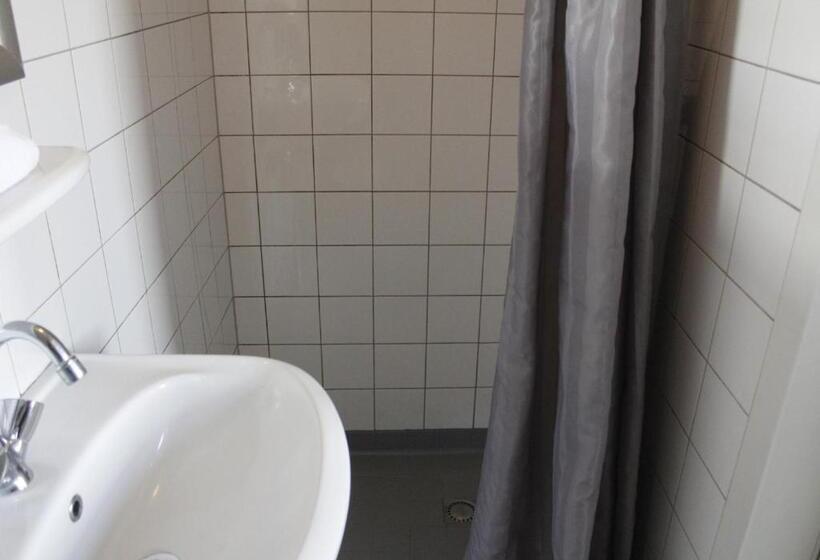 Quarto Quádruplo Estandar, City