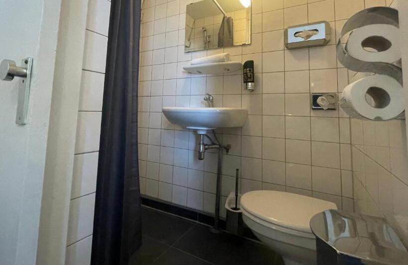 Quarto Familiar, City