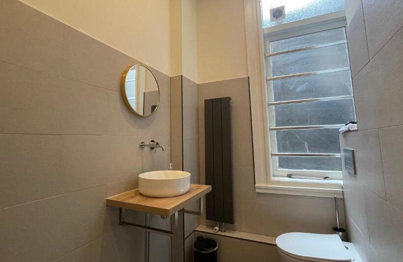 Quarto Deluxe, City