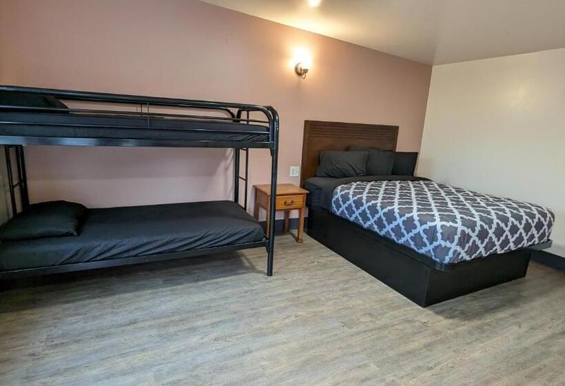 Семейный Номер, Portland Value Inn