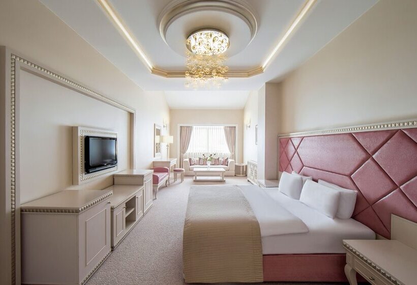 Президентский Люкс, Qafqaz Riverside