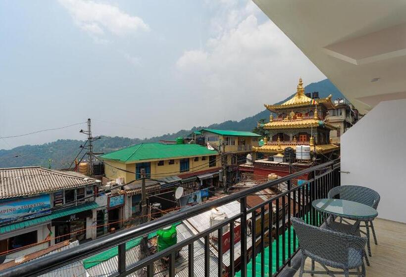 اتاق سوپریور با تخت بزرگ, Buddha S Abode  Best Hotel In Mcleodganj Main Market