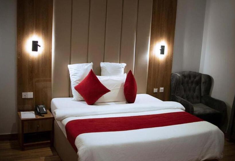 سوییت, Tevom Hotel And Suites